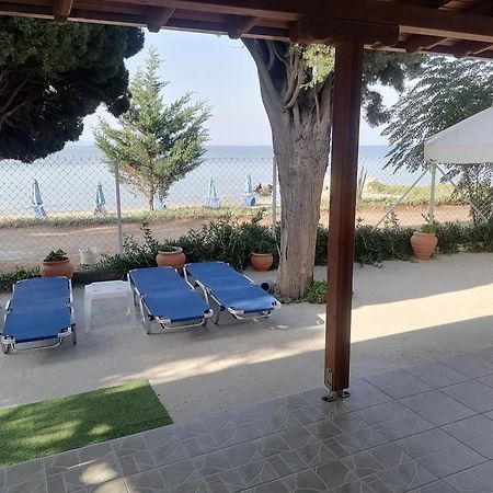 Porto Almira Beachfront House Nikíti Kültér fotó
