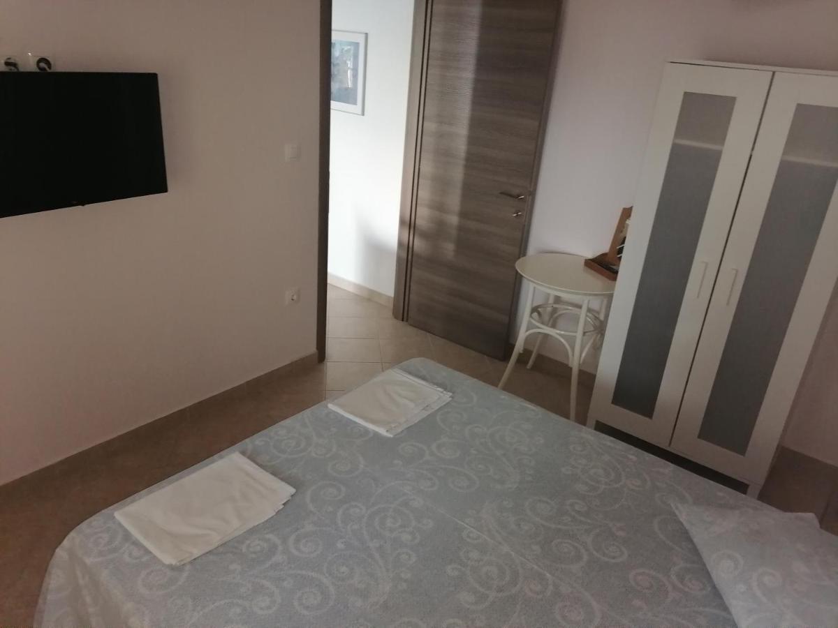 Porto Almira Beachfront House Nikíti Kültér fotó