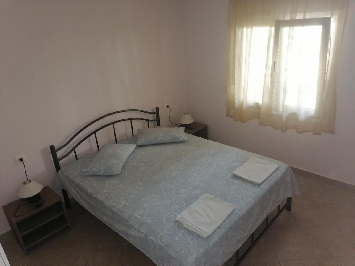 Porto Almira Beachfront House Nikíti Kültér fotó
