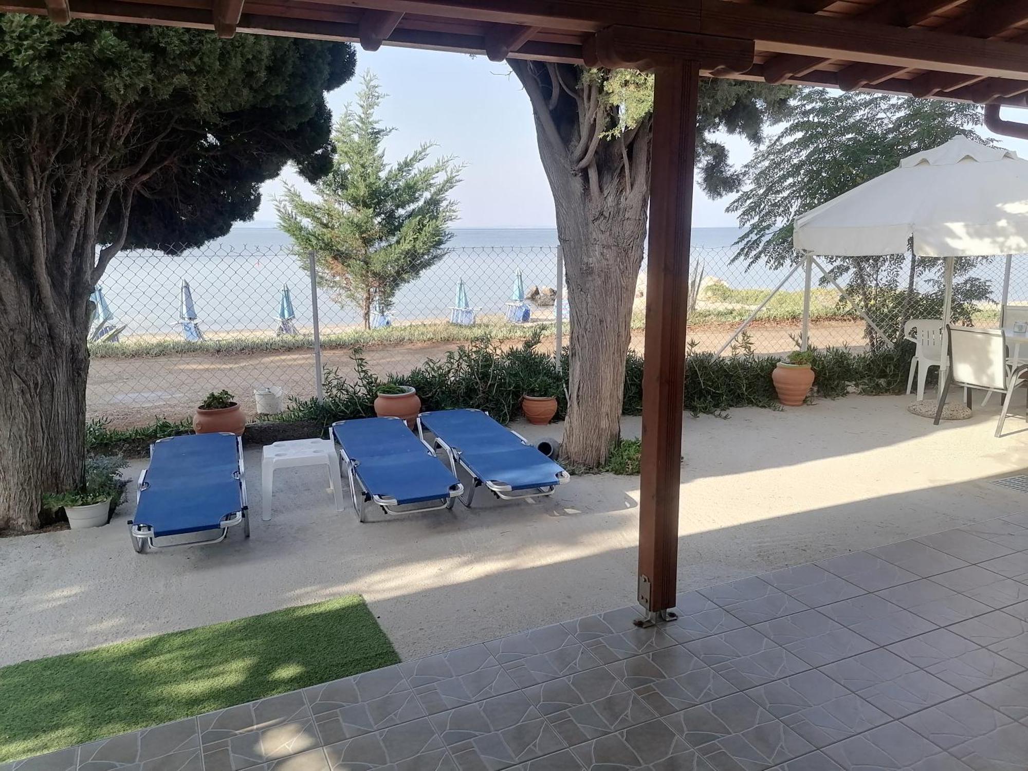 Porto Almira Beachfront House Nikíti Kültér fotó